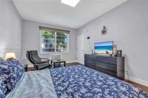 500 14th St, Miami Beach, FL 33139, Sold 02/13/23