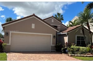 429 Cameron Dr, Weston, FL 33326, Sold 01/05/23