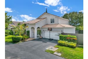 11760 SW 94th St, Miami, FL 33186, Sold 12/01/22