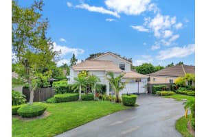 11760 SW 94th St, Miami, FL 33186, Sold 12/01/22