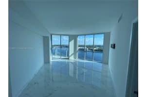 17111 Biscayne Blvd, North Miami Beach, FL 33160, Sold 01/27/23