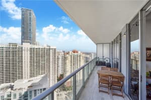 Brickell House, 1300 Brickell Bay Dr, Miami, FL 33131, Sold 03/17/23