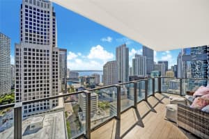 68 SE 6th St, Miami, FL 33131, Sold 01/13/23