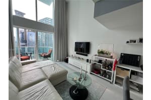 41 SE 5th St APT 2004, Miami, FL 33131, Sold 02/13/23