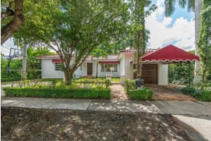 1650 Cleveland Rd, Miami Beach, FL 33141, Sold 03/15/23