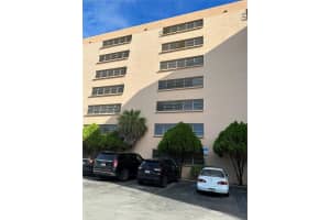 9688 Fontainebleau Blvd, Miami, FL 33172, Sold 02/21/23