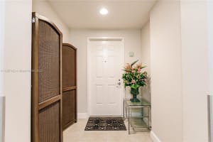 3330 NE 190th St APT 314, Aventura, FL 33180, Sold 10/26/23
