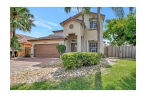 16782 SW 90th St, Miami, FL 33196, Sold 01/09/23