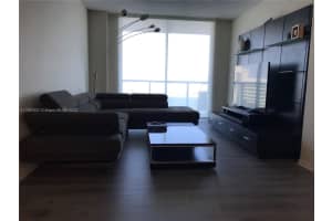 5091 NW 7th St, Miami, FL 33126, Sold 01/25/23
