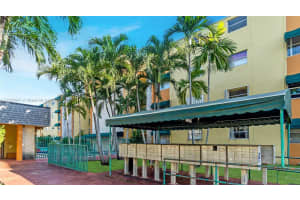 606 W 81st St, Hialeah, FL 33014, Sold 12/20/22