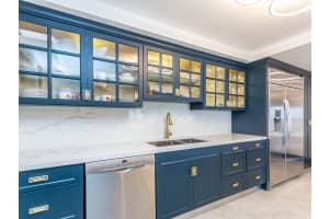 1800 NE 114th St APT 1702, Miami, FL 33181, Sold 12/08/22