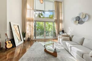 221 Jefferson Ave APT 6, Miami Beach, FL 33139, Sold 05/19/23