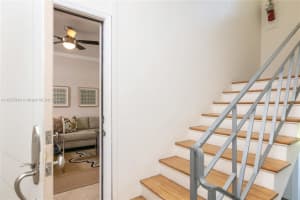 1050 Jefferson Ave APT 2, Miami Beach, FL 33139, Sold 01/06/23