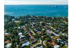 4940 Cherokee Ave, Miami Beach, FL 33140, Sold 01/31/23