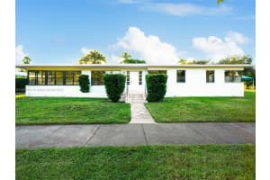 4940 Cherokee Ave, Miami Beach, FL 33140, Sold 01/31/23