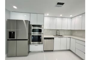 Building B, 19380 Collins Ave, Sunny Isles Beach, FL 33160, Sold 12/16/22