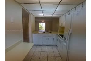 842 NE 209th St APT 103, Miami, FL 33179, Sold 03/15/23