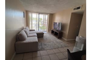 8145 NW 7th St APT 210, Miami, FL 33126, Sold 02/28/23