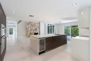 1905 S Oak Haven Cir, Miami, FL 33179, Sold 04/17/23