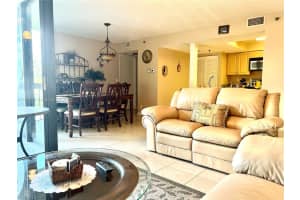 955 Egret Cir APT 304, Delray Beach, FL 33444, Sold 05/31/23