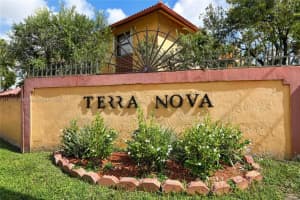 10837 NW 7th St, Miami, FL 33172, Sold 12/27/22