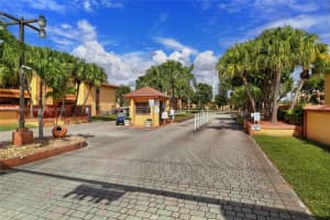 10837 NW 7th St, Miami, FL 33172, Sold 12/27/22