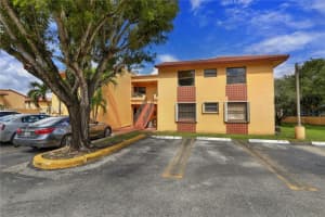 10837 NW 7th St, Miami, FL 33172, Sold 12/27/22