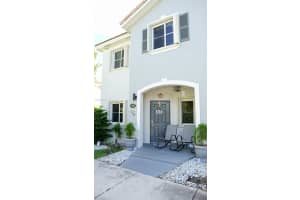 2997 SE 17th Ave, Homestead, FL 33035, Sold 04/26/23