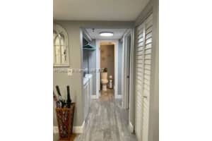 5249 NW 7th St, Miami, FL 33126, Sold 12/21/22