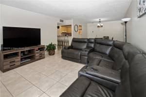 9682 Fontainebleau Blvd, Miami, FL 33172, Sold 02/21/23