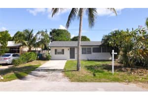 506 NW 8th St, Boynton Beach, FL 33426, Sold 01/19/23