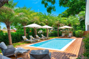 2575 Pine Tree Dr, Miami Beach, FL 33140, Sold 05/01/23