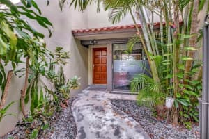 3425 Torremolinos Ave, Doral, FL 33178, Sold 01/19/23