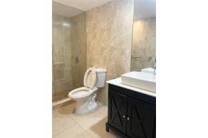 19370 Collins Ave, Sunny Isles Beach, FL 33160, Sold 04/14/23
