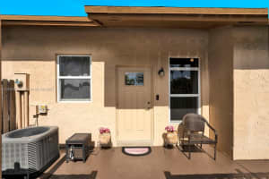 6701 NW 189th St, Hialeah, FL 33015, Sold 12/14/22