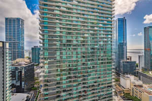 60 SW 13th St Apt 3224, Miami, FL 33130, Sold 01/17/23