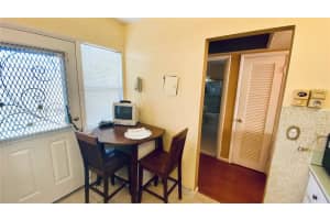 2309 Park Ln APT 211, Hollywood, FL 33021, Sold 12/12/22