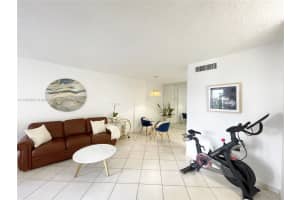 800 West Ave, Miami Beach, FL 33139, Sold 12/21/22