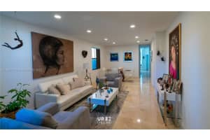 9772 NW 9th St, Miami, FL 33172, Sold 01/31/23