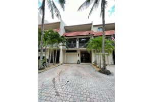 6146 Paradise Point Dr #6146, Palmetto Bay, FL 33157, Sold 03/24/23