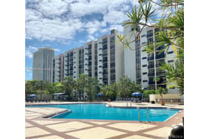 17021 N Bay Rd, Sunny Isles Beach, FL 33160, Sold 01/10/23