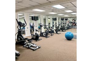 17021 N Bay Rd, Sunny Isles Beach, FL 33160, Sold 01/10/23