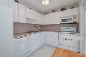 3990 NW 42nd Ave, Lauderdale Lakes, FL 33319, Sold 05/12/23