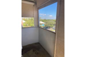16410 Miami Dr APT 608, North Miami Beach, FL 33162, Sold 02/13/23