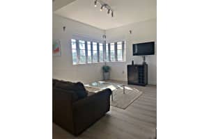 1036 Ocean Dr, Miami Beach, FL 33139, Sold 12/19/22
