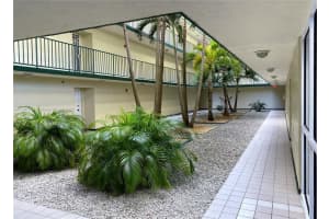 8320 NW 8th St, Miami, FL 33126, Sold 12/15/22