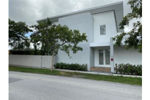 3280 Sw 28th St 3280