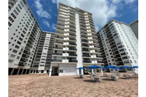 6039 Collins Ave APT 1707, Miami Beach, FL 33140, Sold 12/29/22