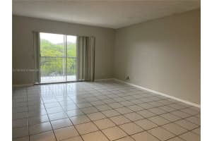 17000 NW 67th Ave, Hialeah, FL 33015, Sold 01/13/23