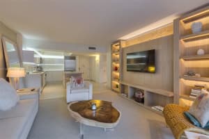 102 24th St APT 1204, Miami Beach, FL 33139, Sold 06/21/23